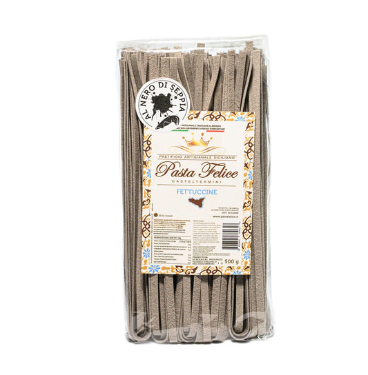 Fettuccine su sepijų rašalu